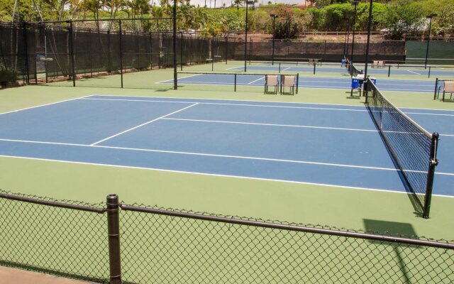 Royal Lahaina Resort & Bungalows