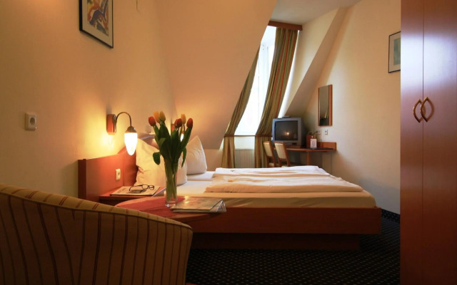 Suite Hotel 900m zur Oper