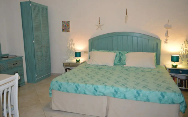 Two Palms Apartment