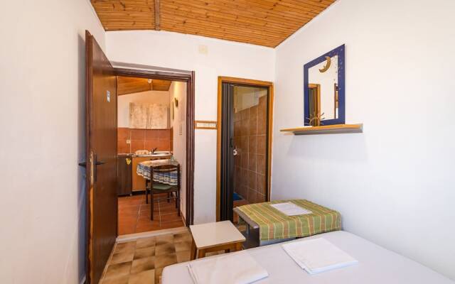 Ivica Studio Apartment
