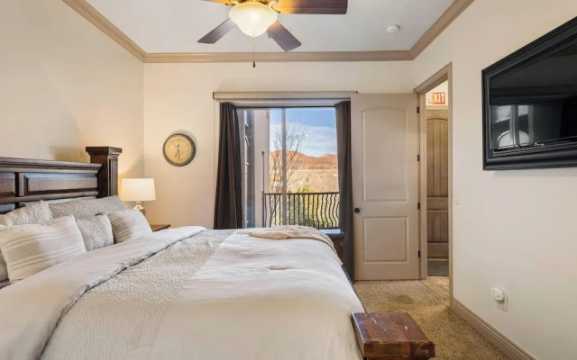 The View Resort Amenities & Epic Views!