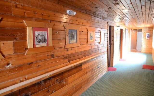 Livingston Inn - Historic