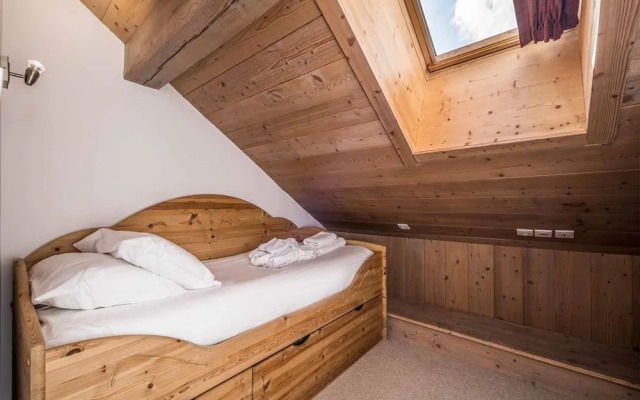 Quietly Located Chalets With Hammam