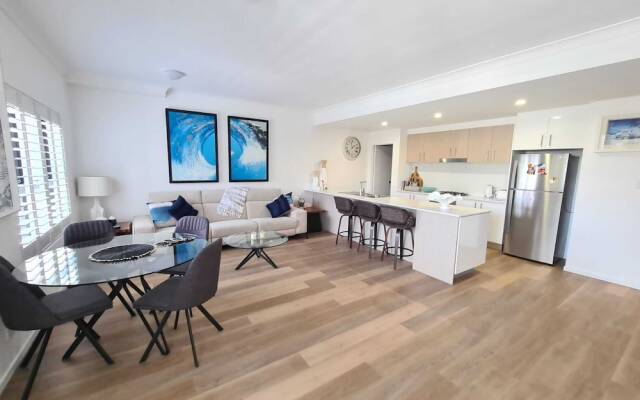 Modern 2 BR with Private Pool and Garden
