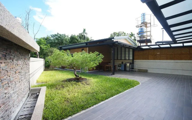Yi Tong Jin
