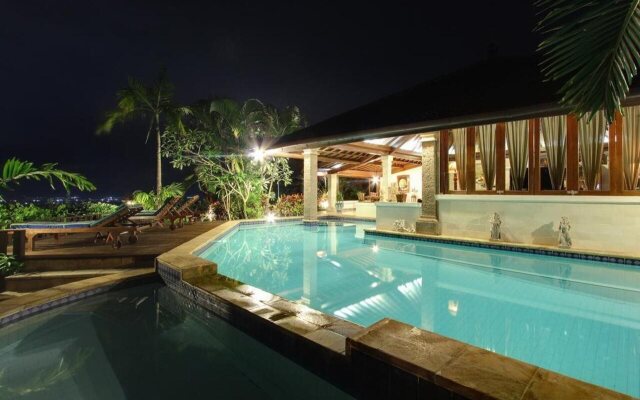 Senyum Villa - Uluwatu