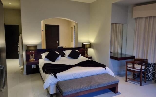 Lodge On The Lake and Wellness Spa