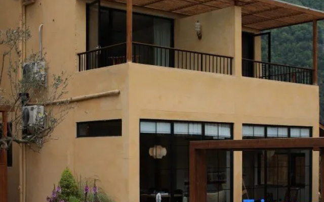 Hailuogou Seven Valleys Source · Snow Mountain Secret Realm Onsen Resort Hotel – Exterior – Luding