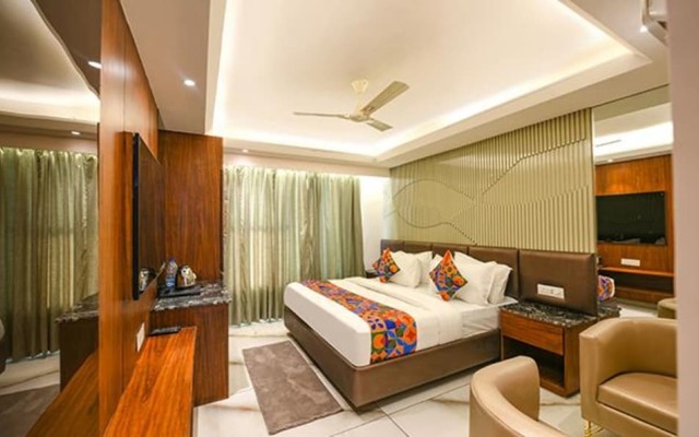 Fabhotel Prime Dev Palace