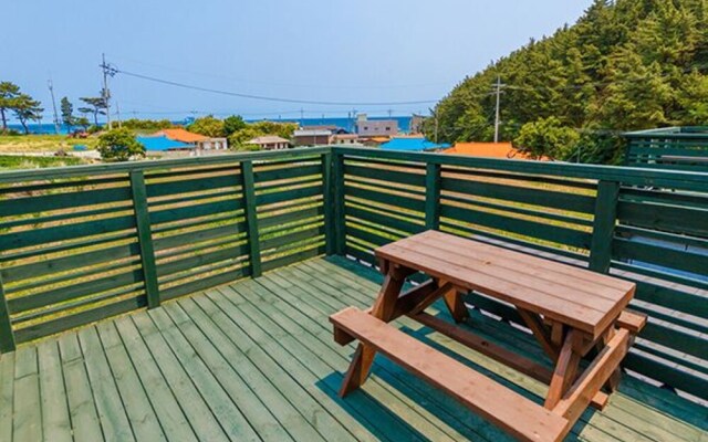 Uljin Geoil-ri Pension