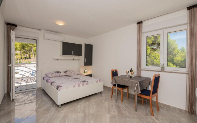 Amazing Apartment in Krvavica With Wifi