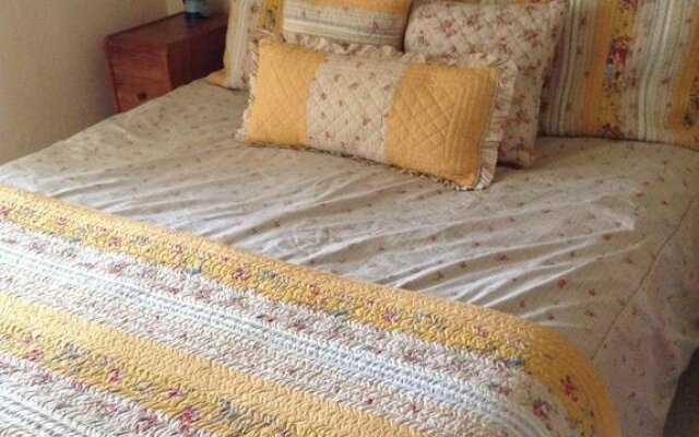 Table dans les nuages