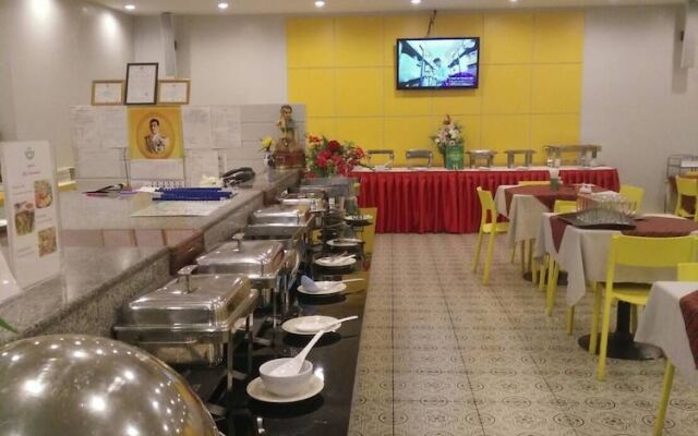 May Flower Grand Hotel Korat