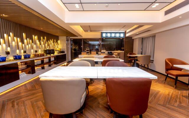 Starway Hotel Foshan Shunde Daliang Qinghuiyuan