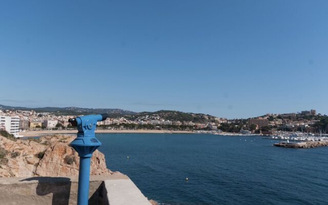 Cozily Furnished Holiday Home in Catalonia With Barbecue