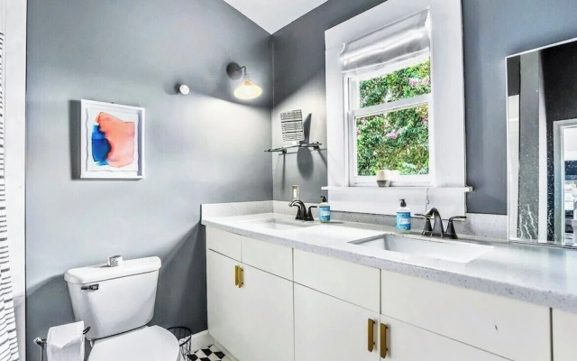 Stylish Oasis in Prime Location