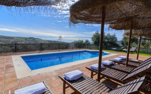Finca del Rio Antequera - La Higuera by Ruralidays