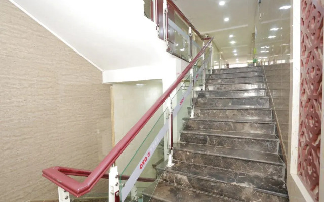 Huarong Apartment Hotel