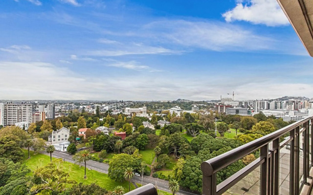 Avani Auckland Metropolis Residences