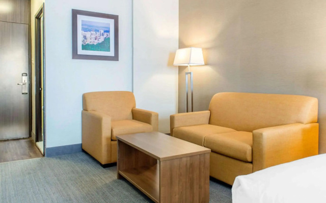 Quality Hotel Dorval