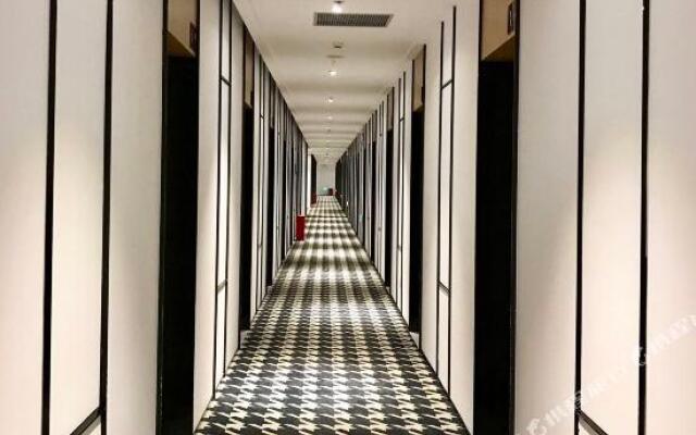 Ibis Styles Hotel (Zhuhai Huafa Shangdu)