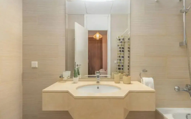 Sirene 1-BR Apt Pool & Gym in Gemmayze