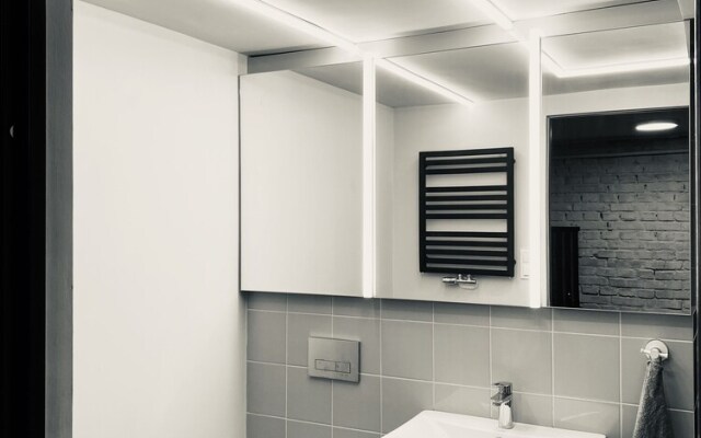 River Boulevard Loft