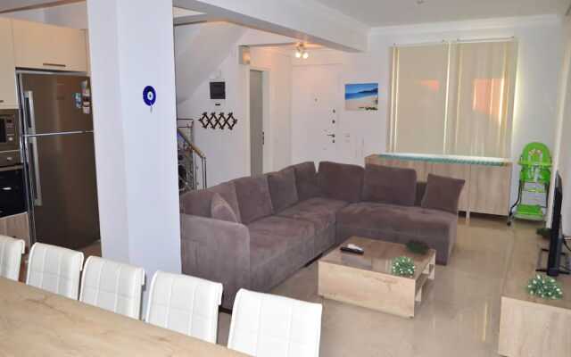 New Age Villa Oleander & Meander
