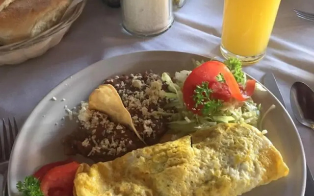 Hotel & Suites Villa del Sol