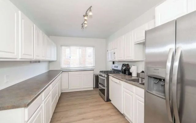The Grand Elm Suite 1 Sleeps 4