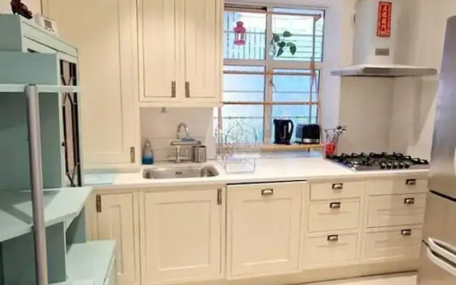 Modern 3-bed House in Surrey Quays