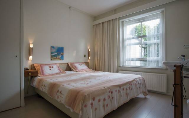 Welcoming Chalet near Sea in Renesse