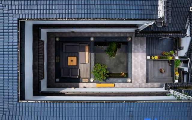 Xiao Zhang's Cultural and Artistic Homestay