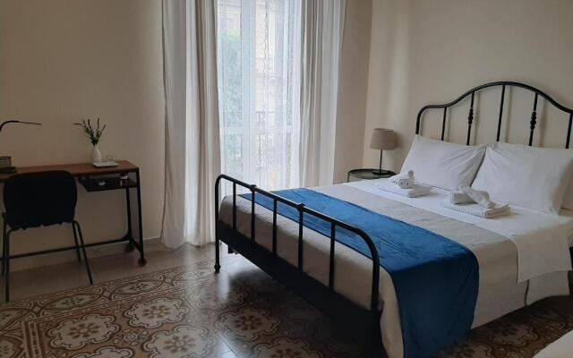 RUNFULIA Apartments & Rooms