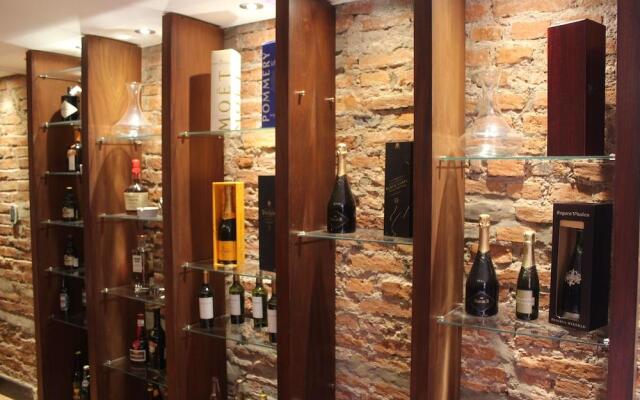 Pristmata Suites