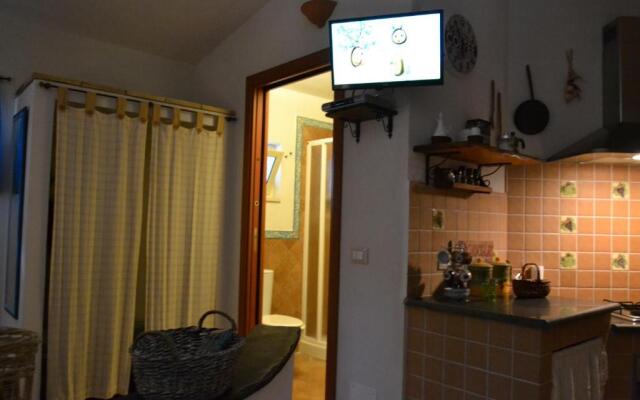 Ca Sotto il Carrubo, a 100 mt dal mare!