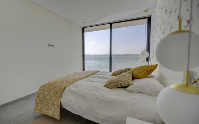 Arade Riverside Modern Apartment