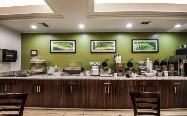 Sleep Inn & Suites Tulsa Central I-44