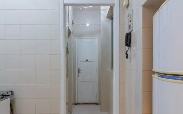 5 Minutes From Copacabana Beach Bi404