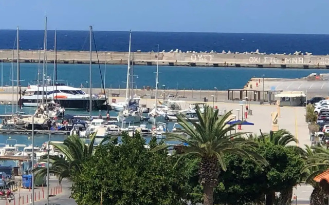 Erieta sea View Apartment 50m From the Beach