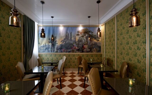 Hotel Olimpia Venice, BW signature collection