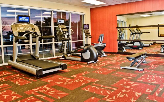 Courtyard Philadelphia Springfield