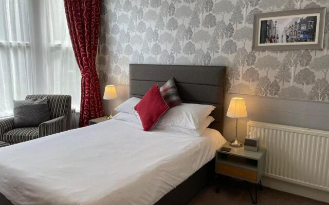 Rostrevor Hotel - Guest House