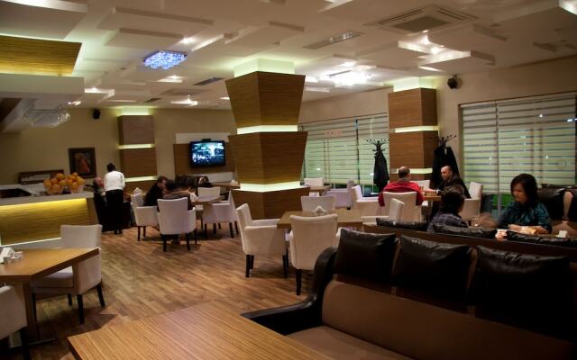 Riada Hotel