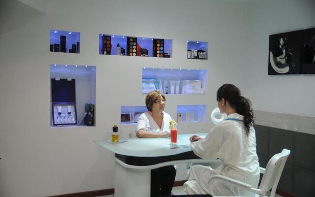 Suites Camino Real