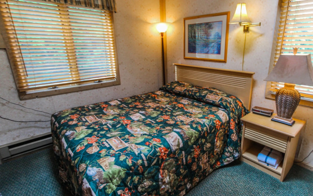 Smoketree Lodge by VRI Resort