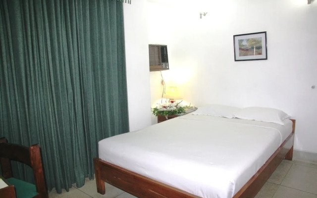 White House Hotel