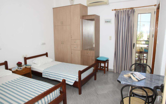 iLissos Apartments