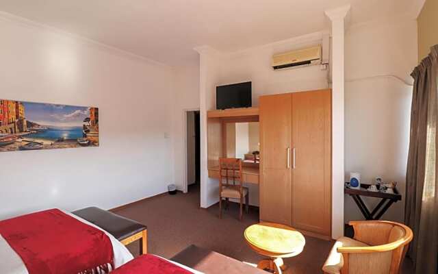 Gonubie Hotel
