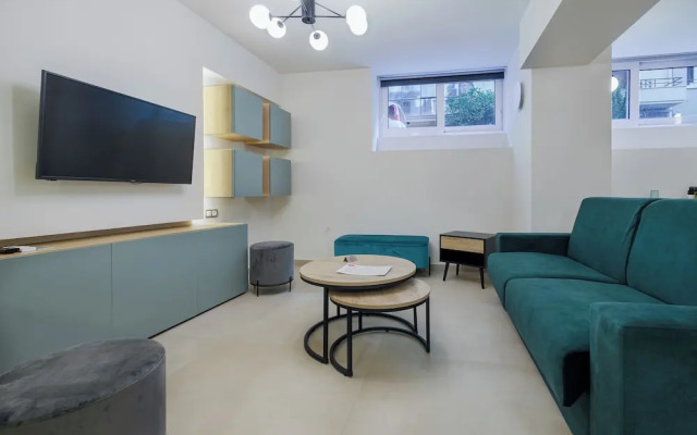 Charming Delphi Residence in Athens
